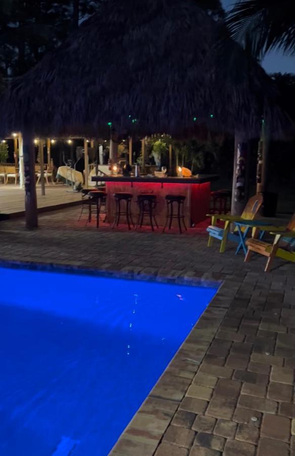 Private Tropical Paradise Guesthouse! Loxahatchee Екстер'єр фото