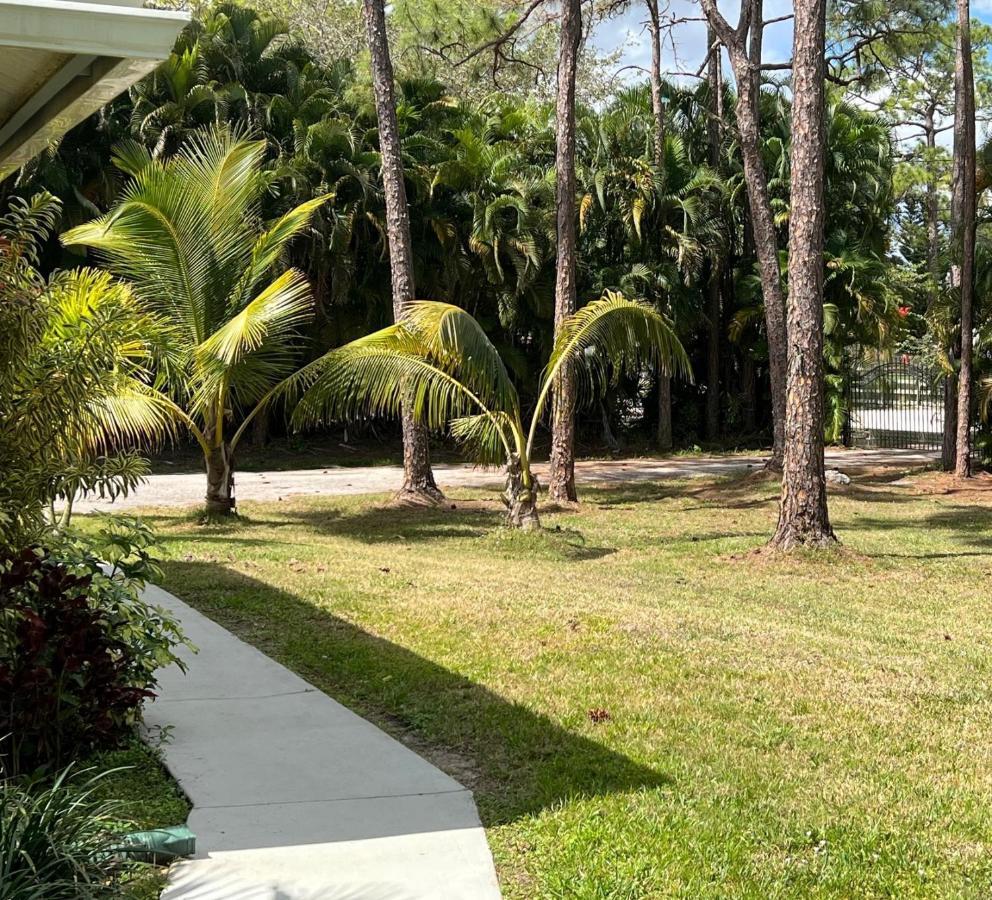 Private Tropical Paradise Guesthouse! Loxahatchee Екстер'єр фото